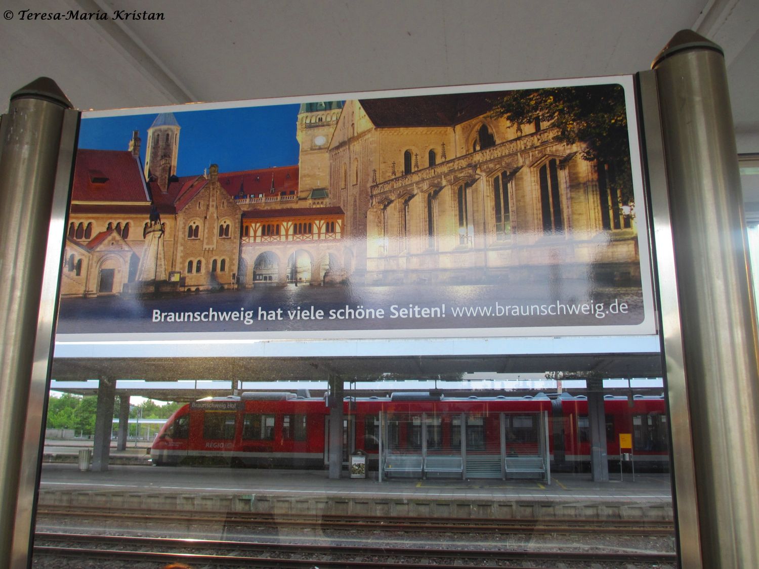 Werbetafel am Braunschweiger Bahnhof