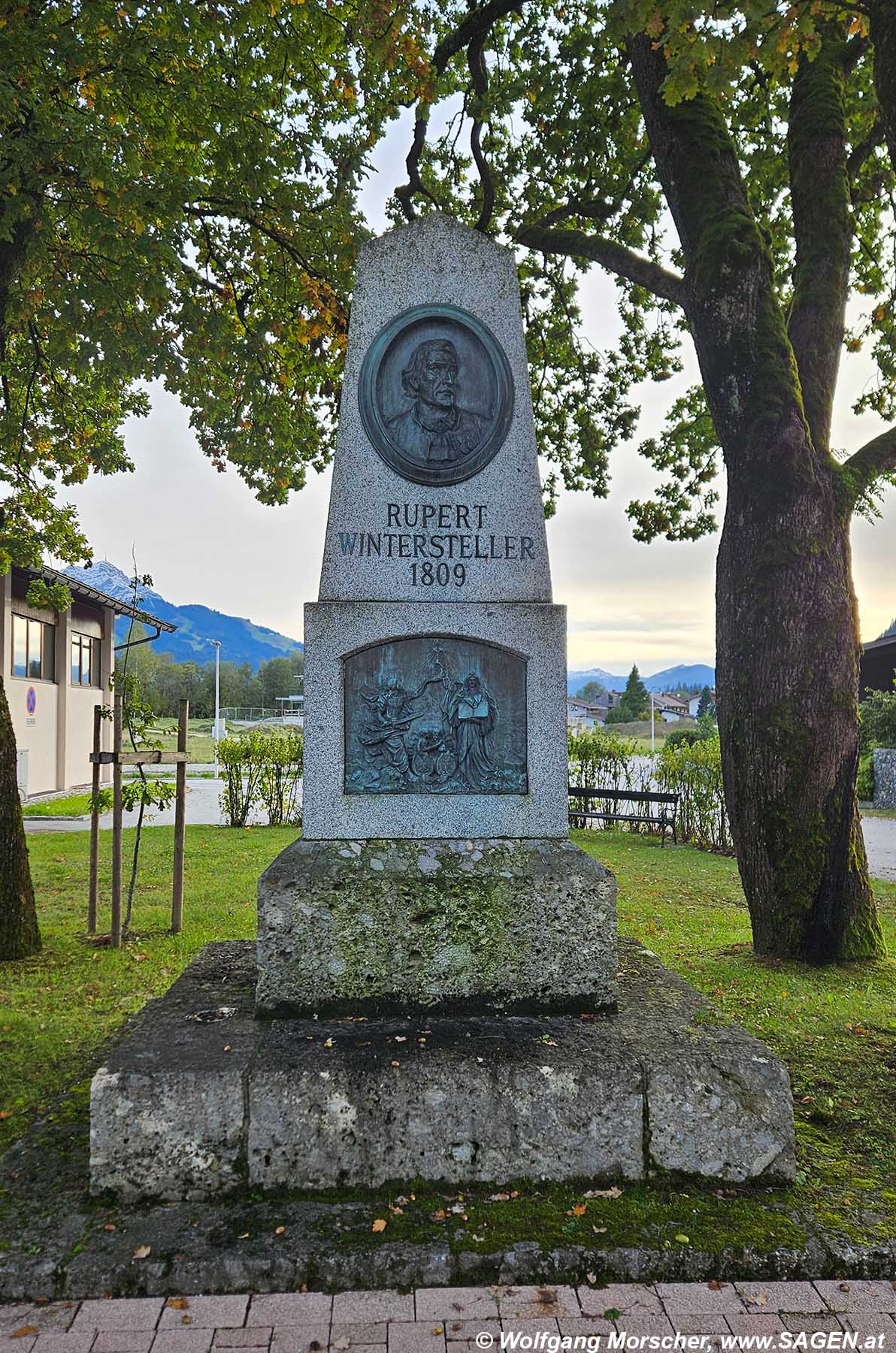 Wintersteller-Denkmal in Kirchdorf in Tirol