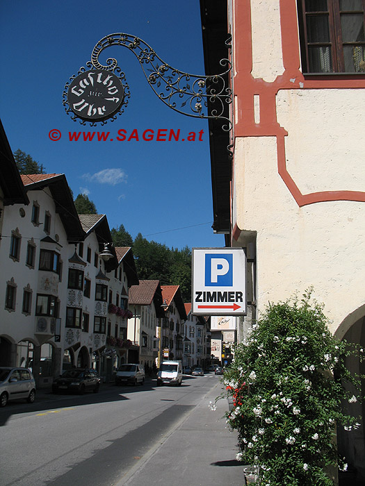 Wirtshausausleger Gasthof Zur Uhr