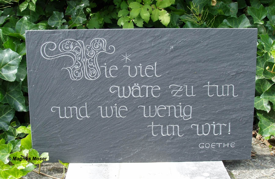 Zitate auf Schieferplatten