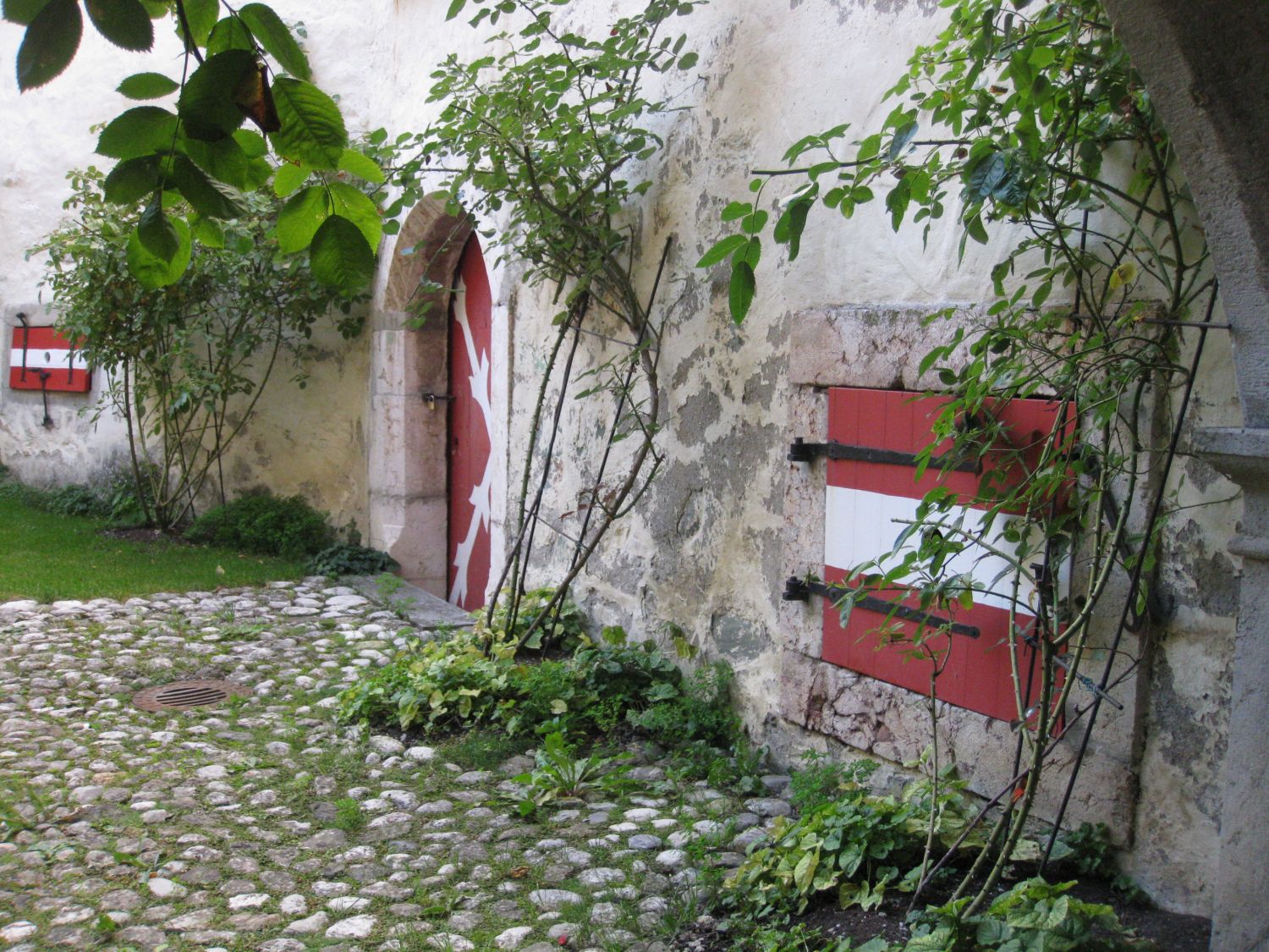 Zugangsbereich Waschraum, Burg Strechau